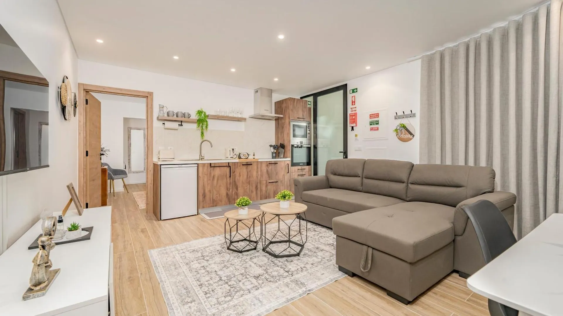 Santiago Apartment Alpine Escape Villa 加乌拉